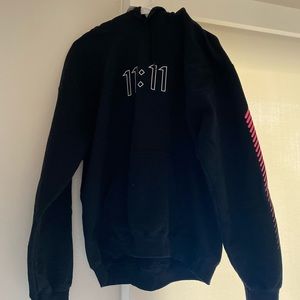 Maluma 11:11 World Tour Black Hoodie